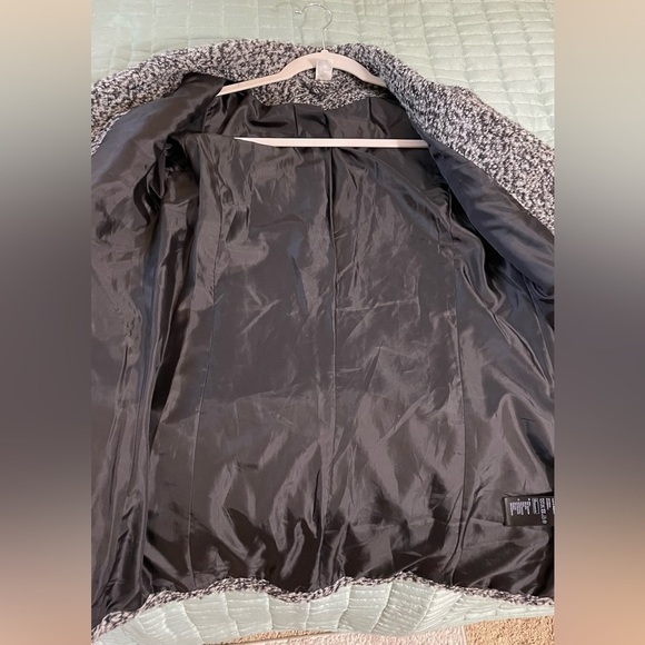 H&M grey cozy warm zip up coat with big collar and pockets - Picture 5 of 10